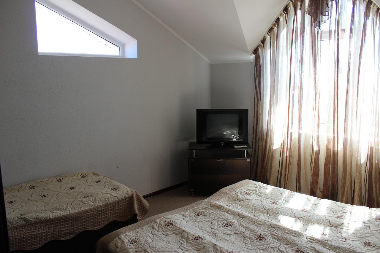 Zlata Inn Tamchy Habitación foto