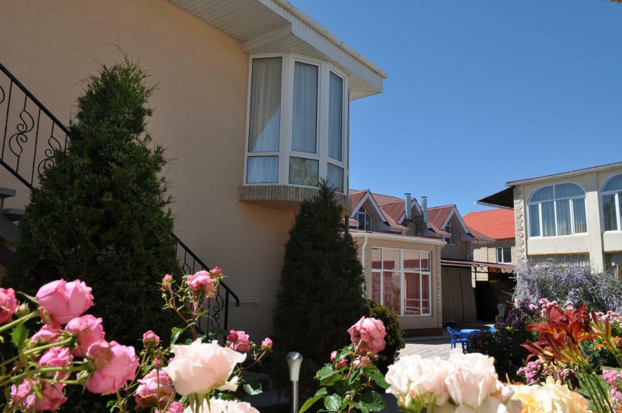 Zlata Inn Tamchy Exterior foto